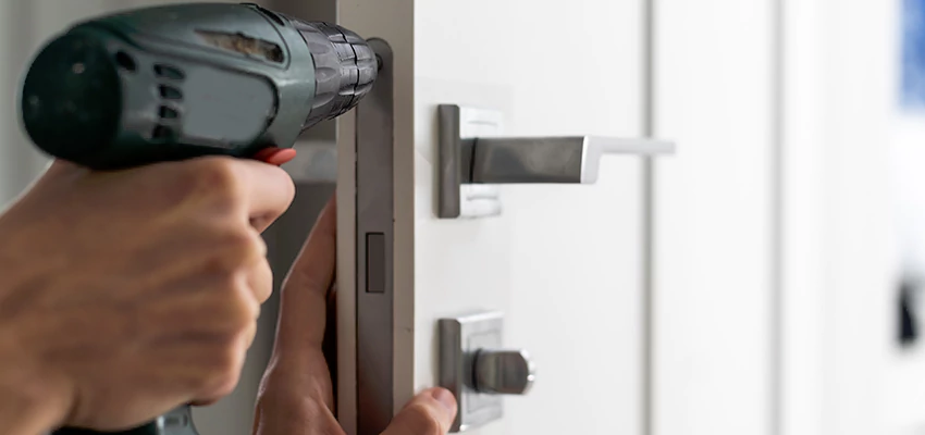 Locksmith For Lock Replacement Near Me in Pittsburg, CA